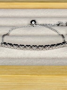 B021 | Genuine Diamond Bolo Bracelet